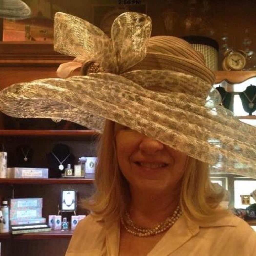 Meet your Posher, Debi