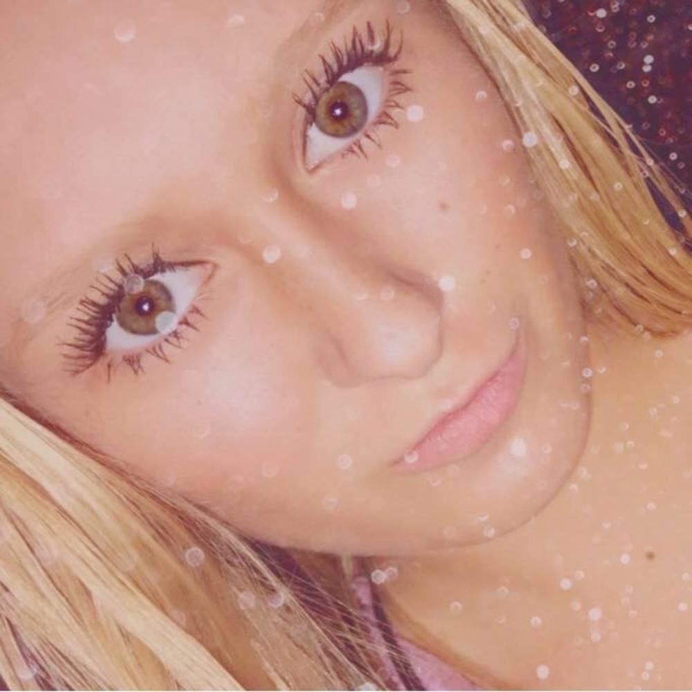 Meet your Posher, Brooke