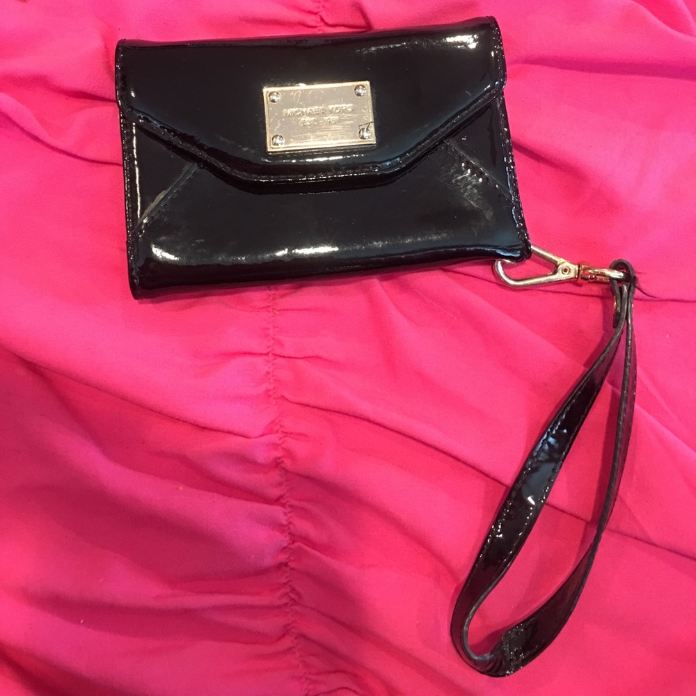 Michael kors small wristlet