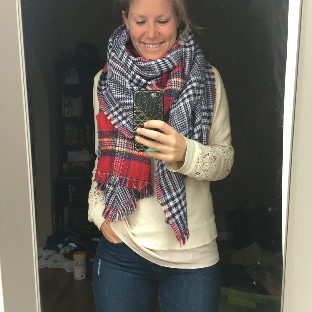 NWOT Ultra Soft Blanket Scarf