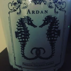 Meet your Posher, Kelley