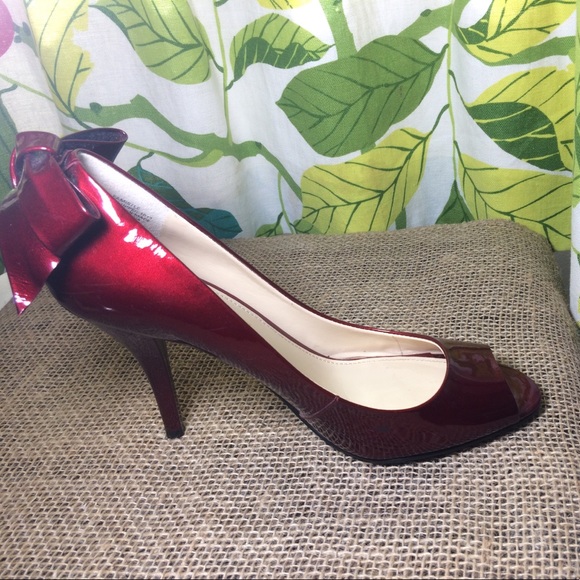 Enzo Angiolini Ruby Red 3.5" Heels - Picture 2 of 3