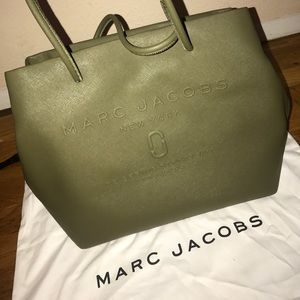 Marc Jacobs Logo Shopper East-West Tote