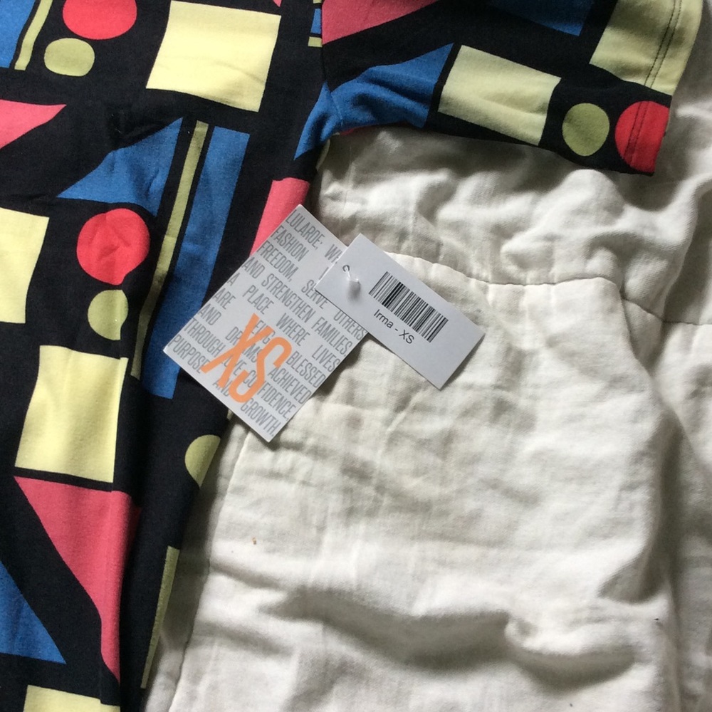 Lularoe Tunic - Picture 2 of 4