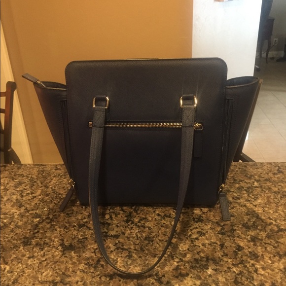 Blue Conceal Carry Purse w/halter - Picture 4 of 8