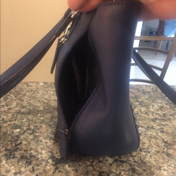 Blue Conceal Carry Purse w/halter - Picture 6 of 8
