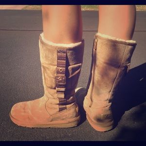 Authentic Cargo Ugg Boots Size 7