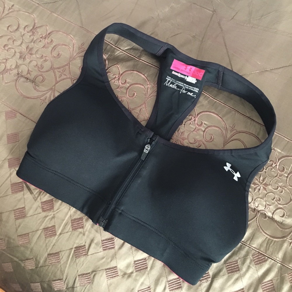 Sports bra