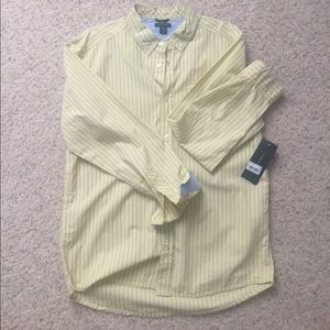 Tommy Hilfiger casual button down shirt