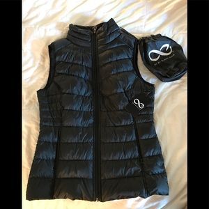 Women's Be By Blanc Noir Black Down Vest