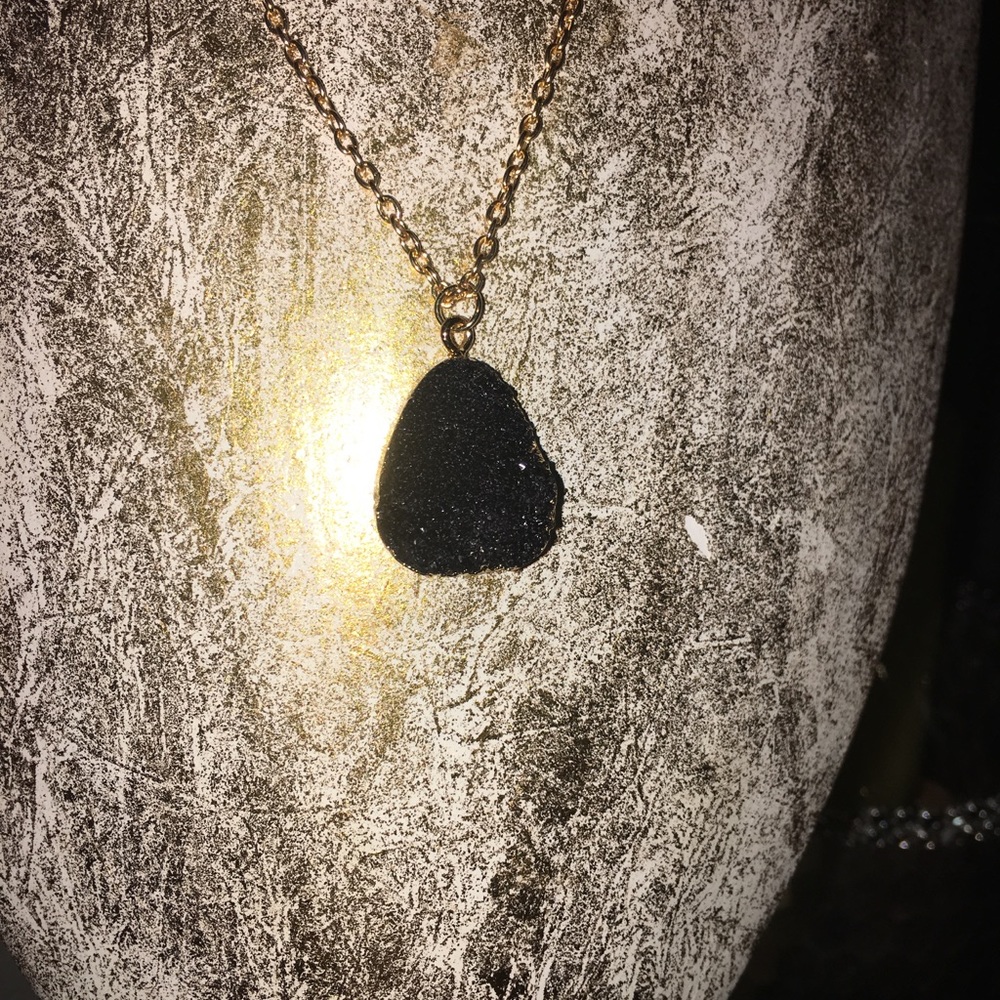 ✨NECKLACE ✨ - Picture 2 of 3