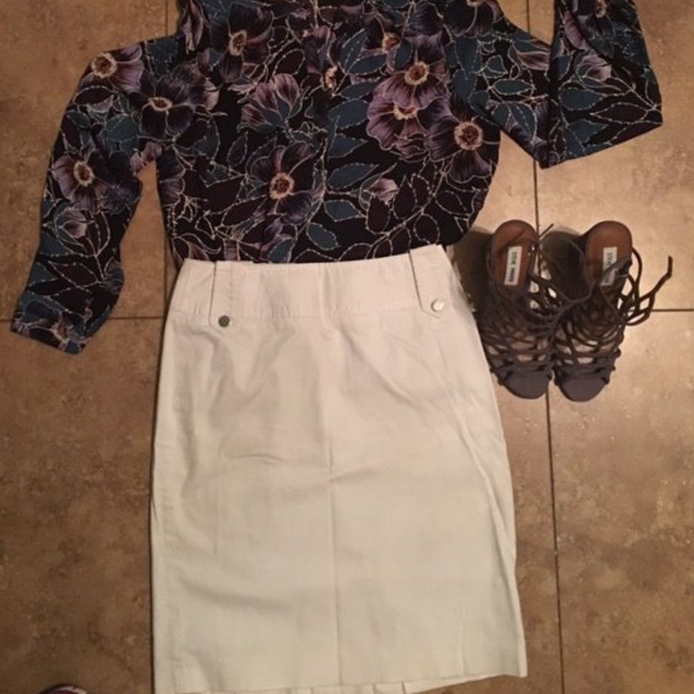 White knee length skirt