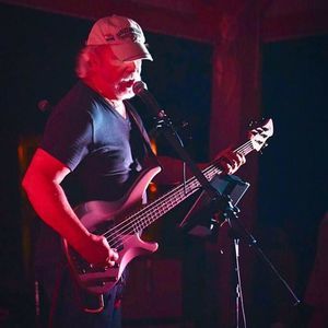 Meet your Posher, Larry