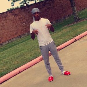 Meet your Posher, Amar