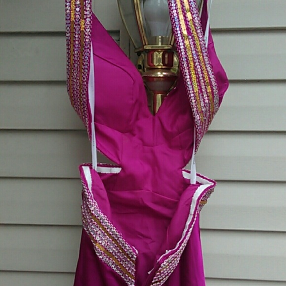 Beautiful Prom dress - Picture 3 of 3