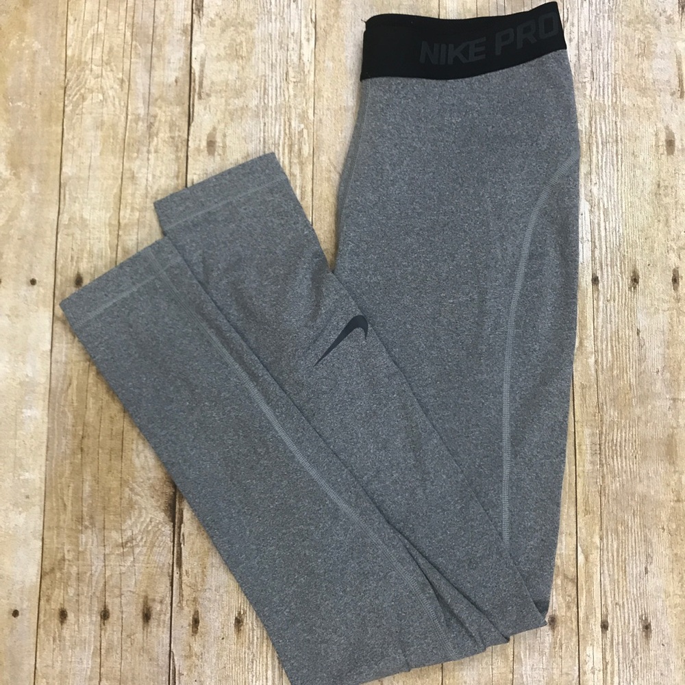 Nike Pro Dri-Fit Spandex Leggings.