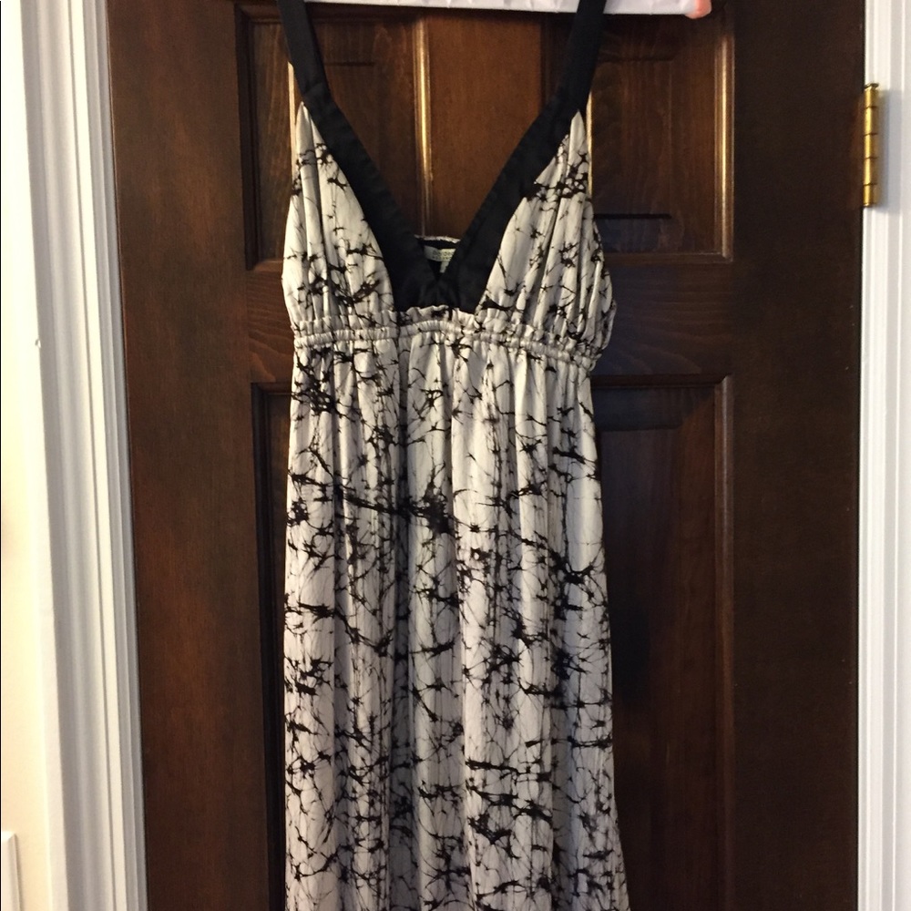 Bordeaux LA beautiful maxi dress size S