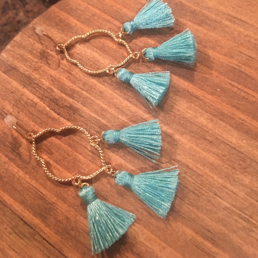 Chandelier Blue Filigree Tassels