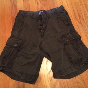 Men's American eagle cargo shorts. Size 34 waist.
