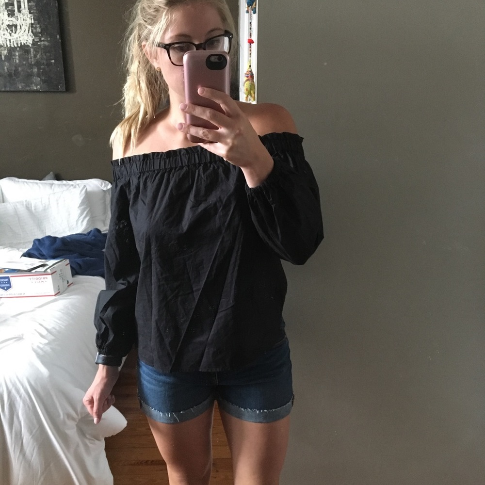 J.Crew Off the Shoulders Black top ☀️