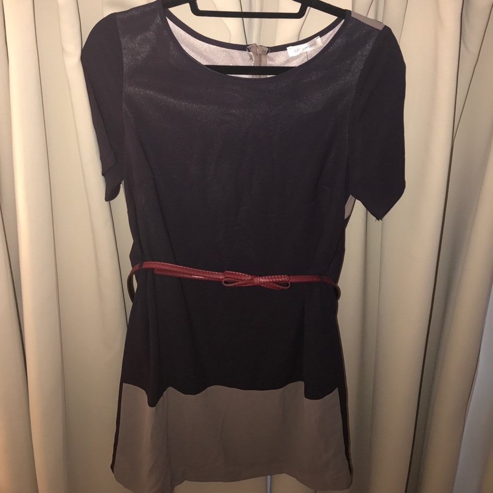 Color Block Fitted Dress with Bow Belt 🎀