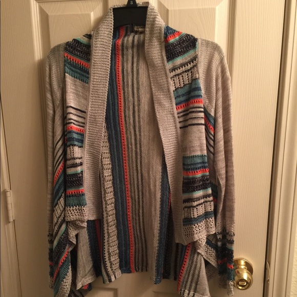 Colorful sweater - Picture 1 of 2