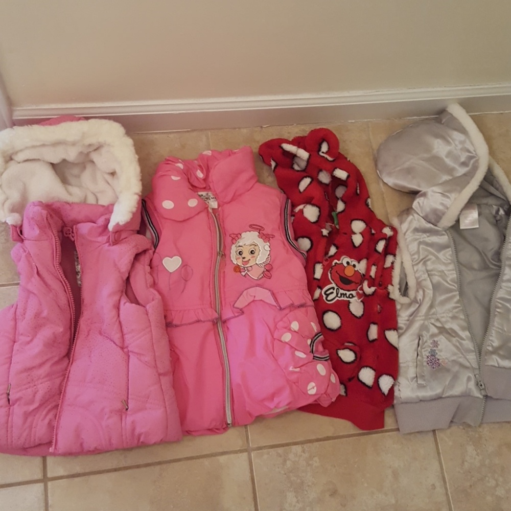 Bundle 4 vest jackets size 3-4T