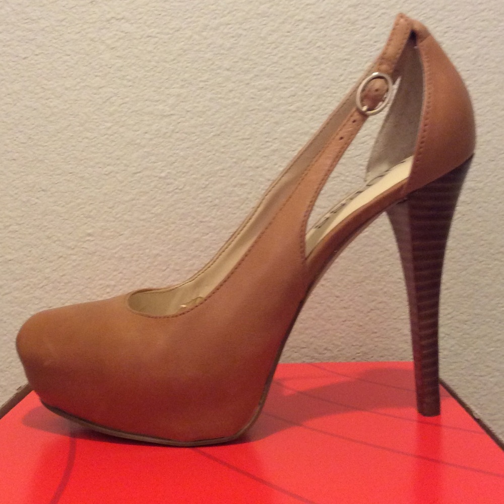 GUESS PLATFORM PUMP