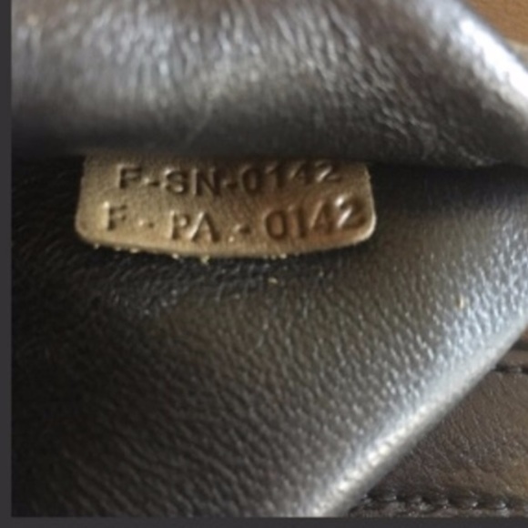 CELINE Tricolor Trapeze Medium Tote Bag (Black) - Picture 5 of 7