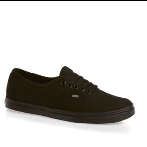 Vans - Athletic Lo Pro - Black - Unisex - Size W8