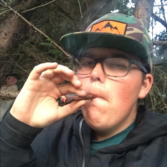Meet your Posher, Tyler - Picture 1 of 1