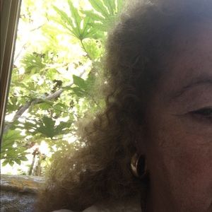 Meet your Posher, Laurel