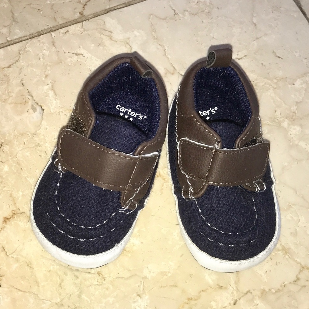 NWOT  Blue  &  Brwn Baby Shoes  Carter's 0-3 Mo.