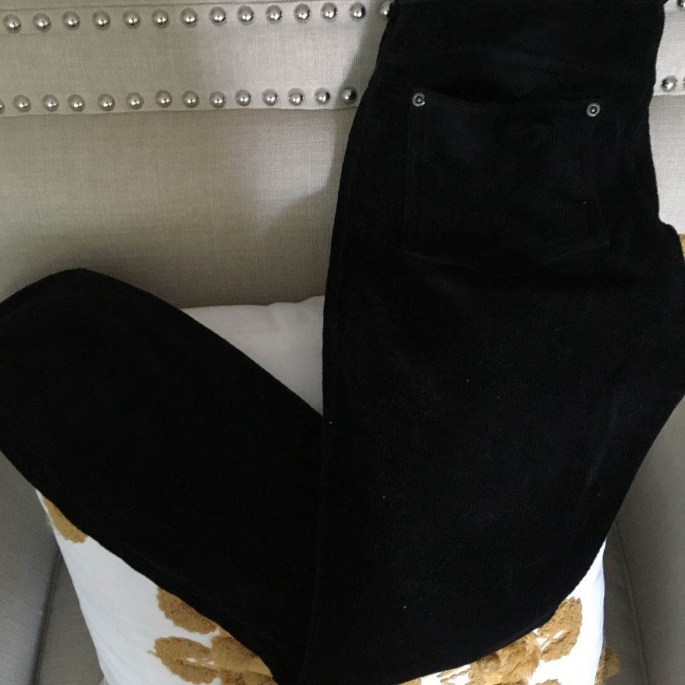 Hue Black Cord Leggings