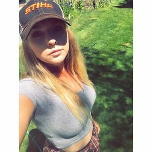 Meet your Posher, Angelique