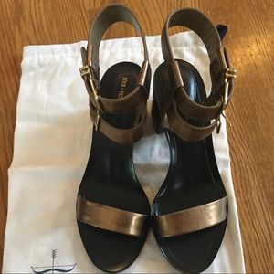 Brand New Never Worn Pour la Victoire sandals