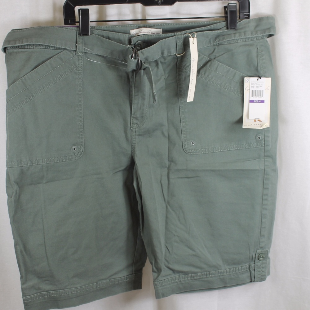 GLORIA VANDERBILT GREEN SIERRA KHAKIS SIZE 14 NWT