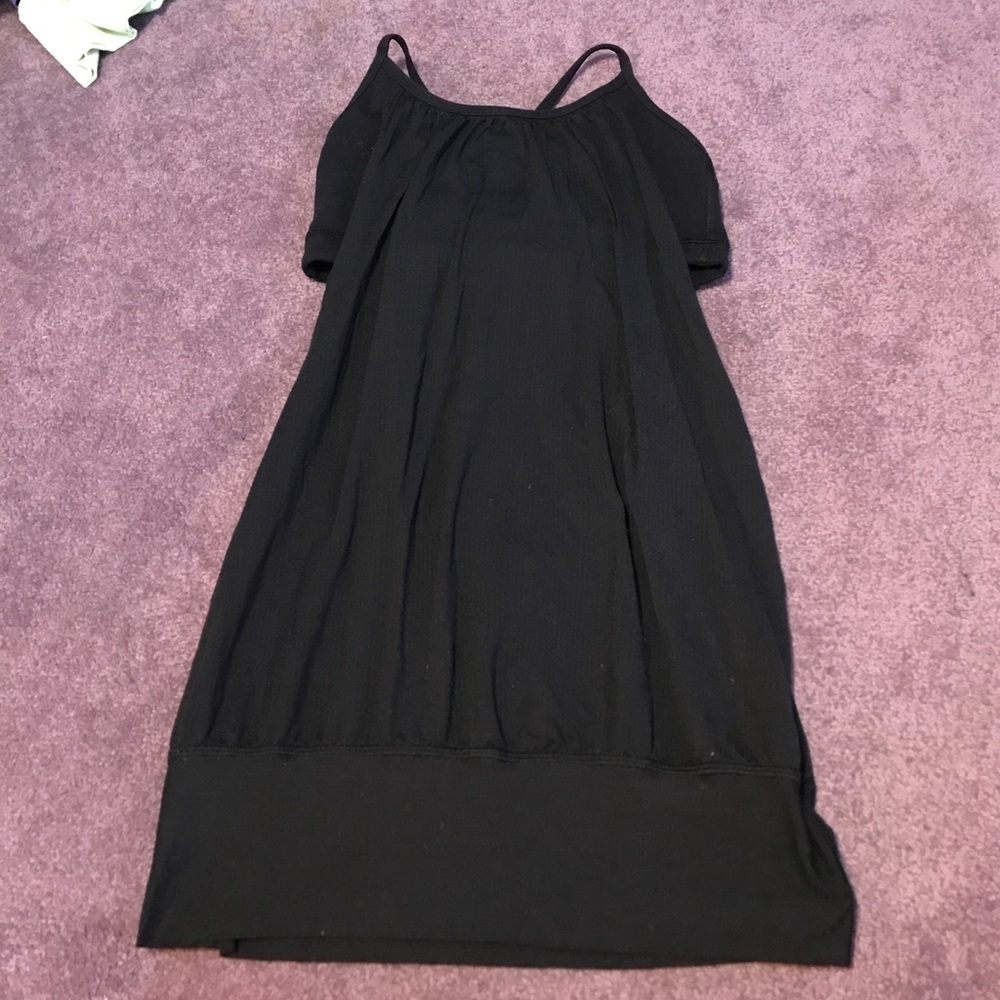 Lulu lemon black no limits tank size 2