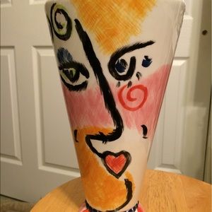 Meet your Posher, Lora