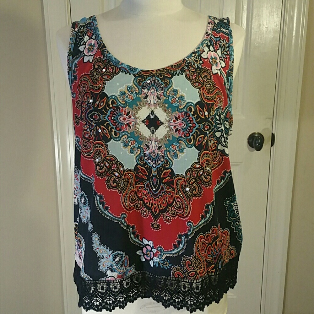 Flowered tank top with sequins