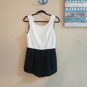 Cute Black & White lace romper Medium