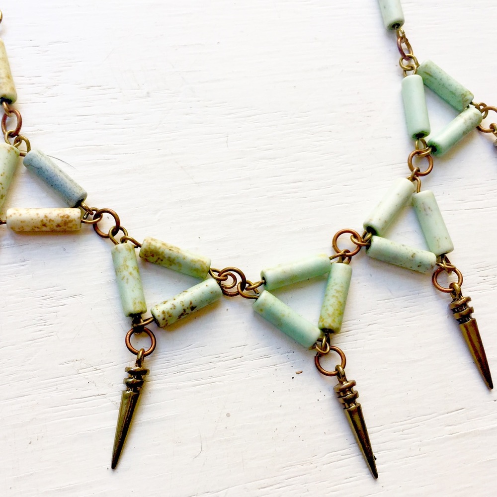 Long mint and bronze necklace with spikes