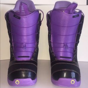 Black/Purple Burton Womens Snowboarding Boots