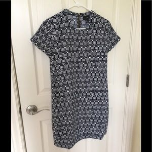 Adrienne Vittadini dress size 2