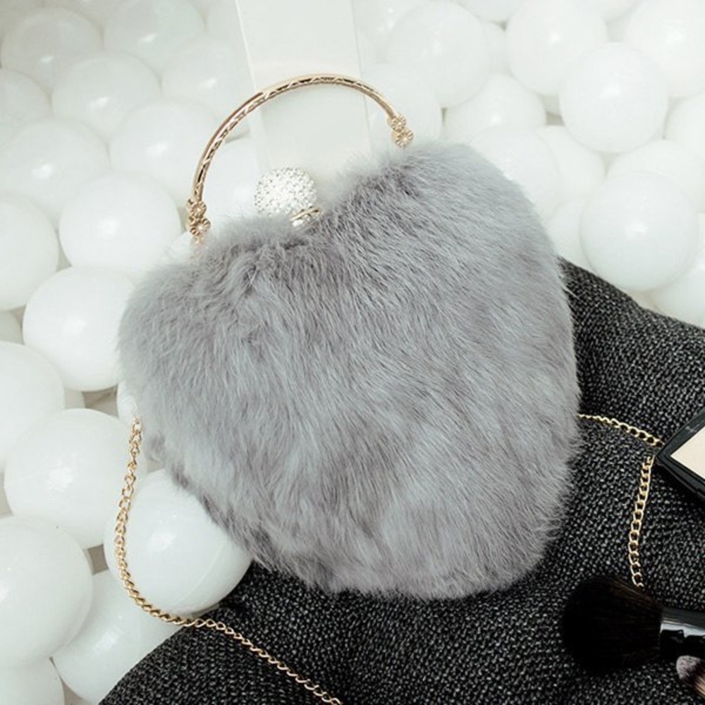 Fluffy Heart Shape Shoulderbag