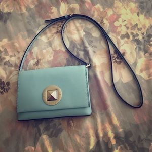 kate spade sally sytle crossbody in blehydrnga