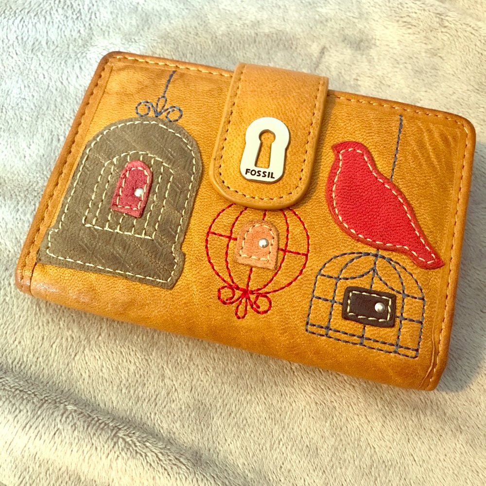 Fossil bi-fold wallet