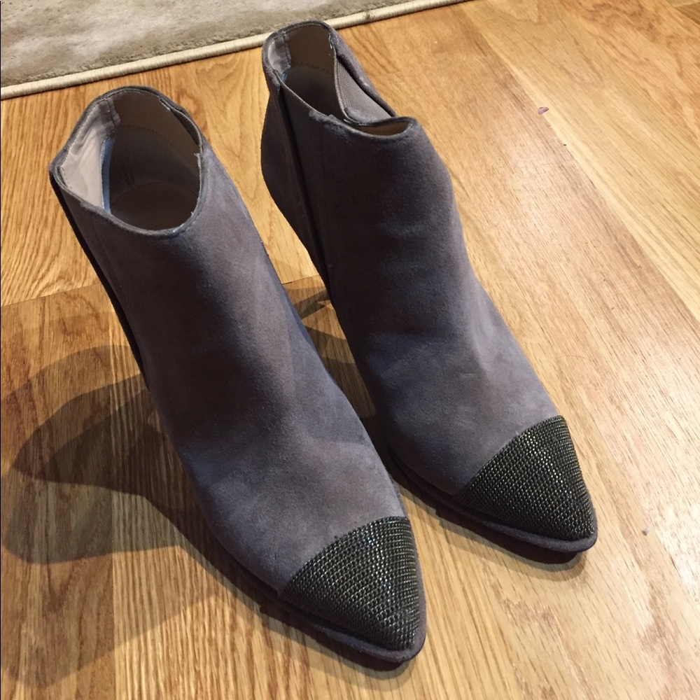 Joe's "Jenny " chain toe bootie