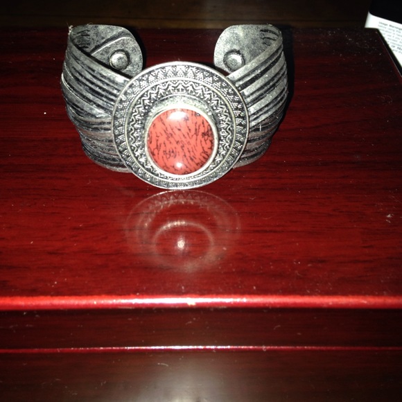Jewelry - Metal Stoned Cuff Bracelet