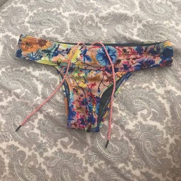 Jolyn Clothing Other - Jolyn Lush Softy II Bottoms